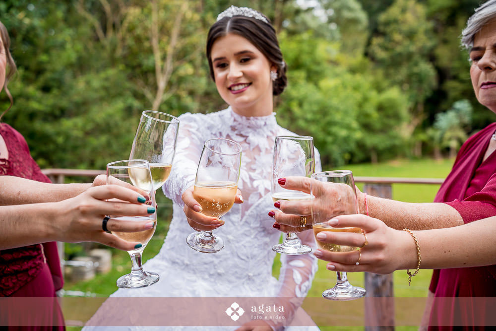 casamento catolico-wedding-fotografo de casamento-casamento na igreja-colonia Murici-chácara Illustratti-Diacono Márcio-casamento católico-igreja Católica-casal católico-bride-fotografo-melhor fotografo-fotografo curitiba-matrimonio