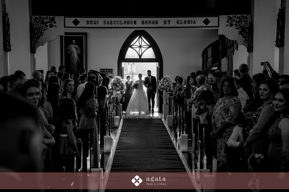 casamento catolico-wedding-fotografo de casamento-casamento na igreja-colonia Murici-chácara Illustratti-Diacono Márcio-casamento católico-igreja Católica-casal católico-bride-fotografo-melhor fotografo-fotografo curitiba-matrimonio