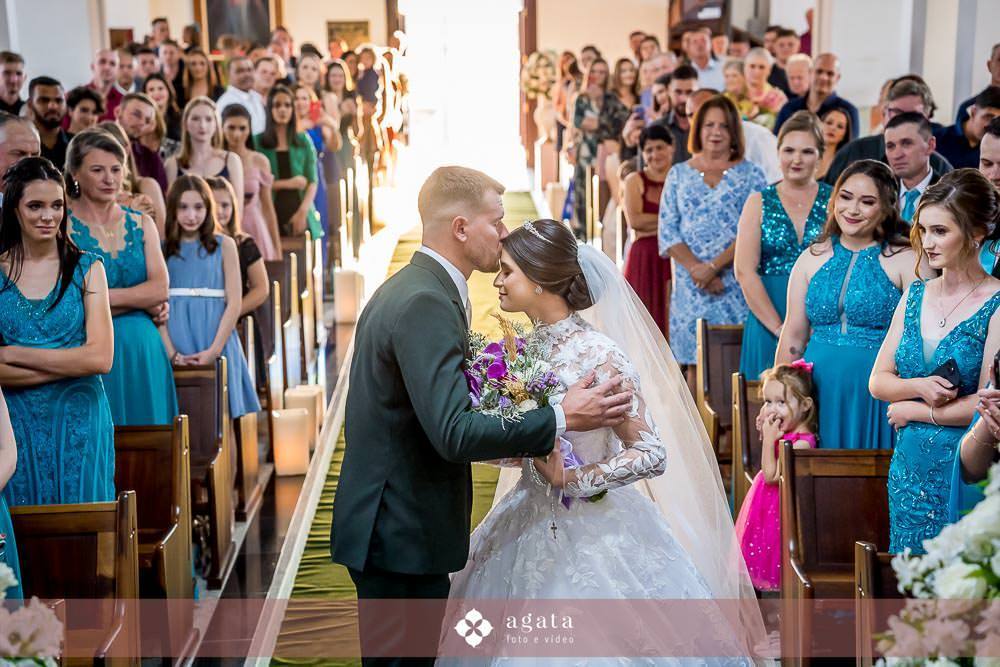 casamento catolico-wedding-fotografo de casamento-casamento na igreja-colonia Murici-chácara Illustratti-Diacono Márcio-casamento católico-igreja Católica-casal católico-bride-fotografo-melhor fotografo-fotografo curitiba-matrimonio
