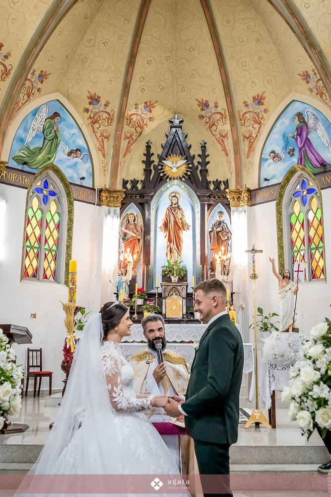 casamento catolico-wedding-fotografo de casamento-casamento na igreja-colonia Murici-chácara Illustratti-Diacono Márcio-casamento católico-igreja Católica-casal católico-bride-fotografo-melhor fotografo-fotografo curitiba-matrimonio
