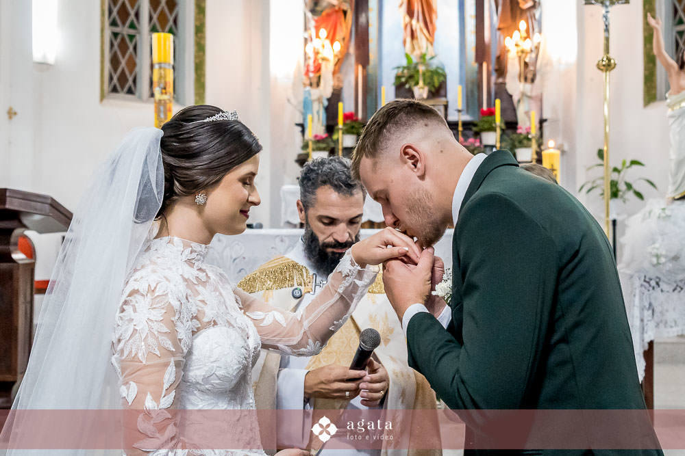 casamento catolico-wedding-fotografo de casamento-casamento na igreja-colonia Murici-chácara Illustratti-Diacono Márcio-casamento católico-igreja Católica-casal católico-bride-fotografo-melhor fotografo-fotografo curitiba-matrimonio