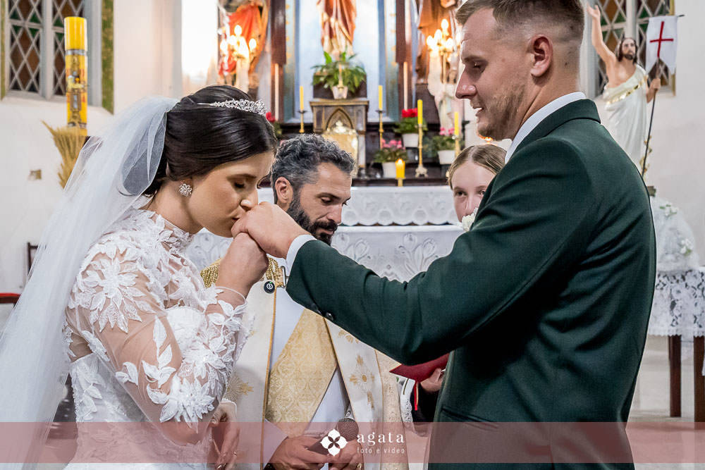 casamento catolico-wedding-fotografo de casamento-casamento na igreja-colonia Murici-chácara Illustratti-Diacono Márcio-casamento católico-igreja Católica-casal católico-bride-fotografo-melhor fotografo-fotografo curitiba-matrimonio