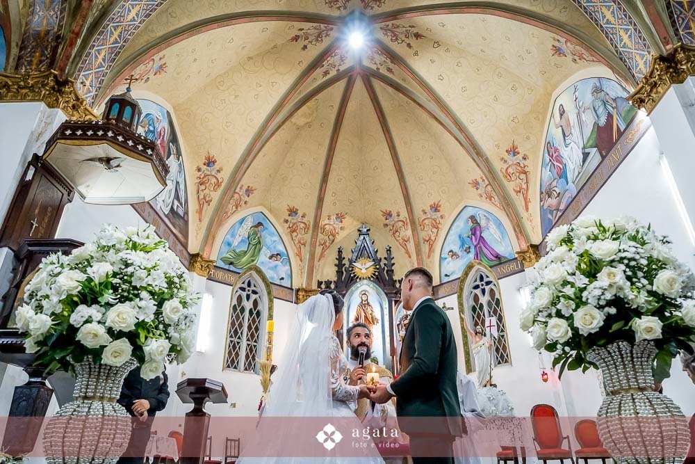casamento catolico-wedding-fotografo de casamento-casamento na igreja-colonia Murici-chácara Illustratti-Diacono Márcio-casamento católico-igreja Católica-casal católico-bride-fotografo-melhor fotografo-fotografo curitiba-matrimonio