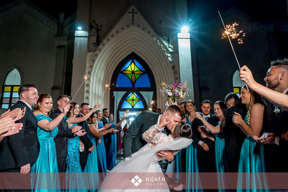 casamento catolico-wedding-fotografo de casamento-casamento na igreja-colonia Murici-chácara Illustratti-Diacono Márcio-casamento católico-igreja Católica-casal católico-bride-fotografo-melhor fotografo-fotografo curitiba-matrimonio