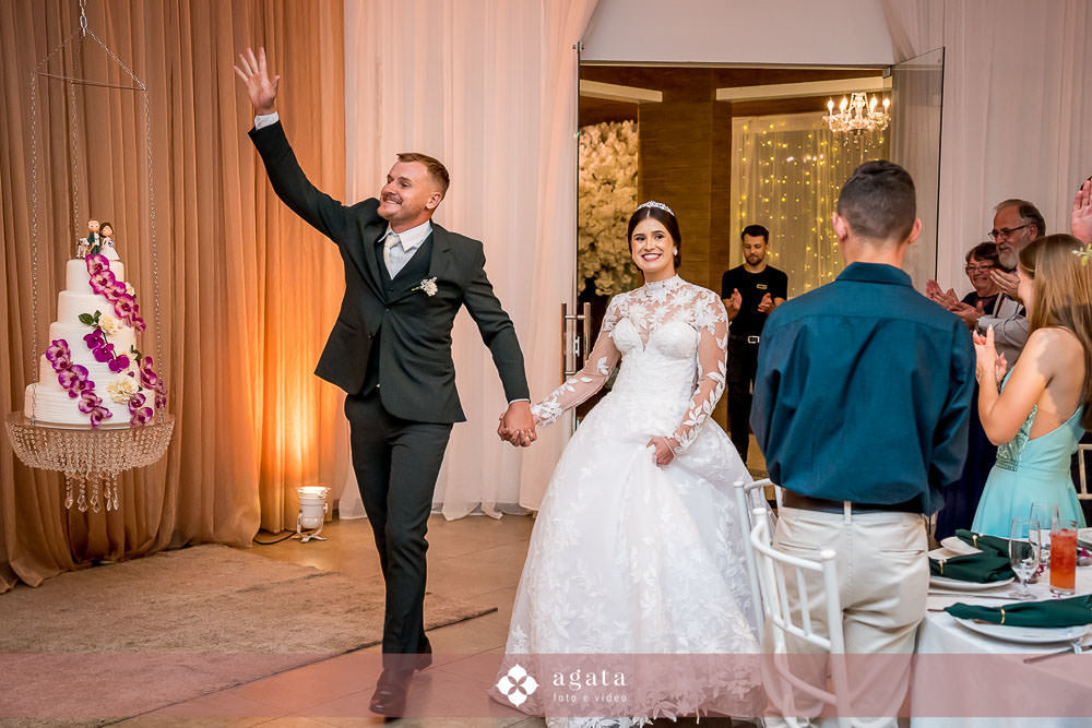 casamento catolico-wedding-fotografo de casamento-casamento na igreja-colonia Murici-chácara Illustratti-Diacono Márcio-casamento católico-igreja Católica-casal católico-bride-fotografo-melhor fotografo-fotografo curitiba-matrimonio