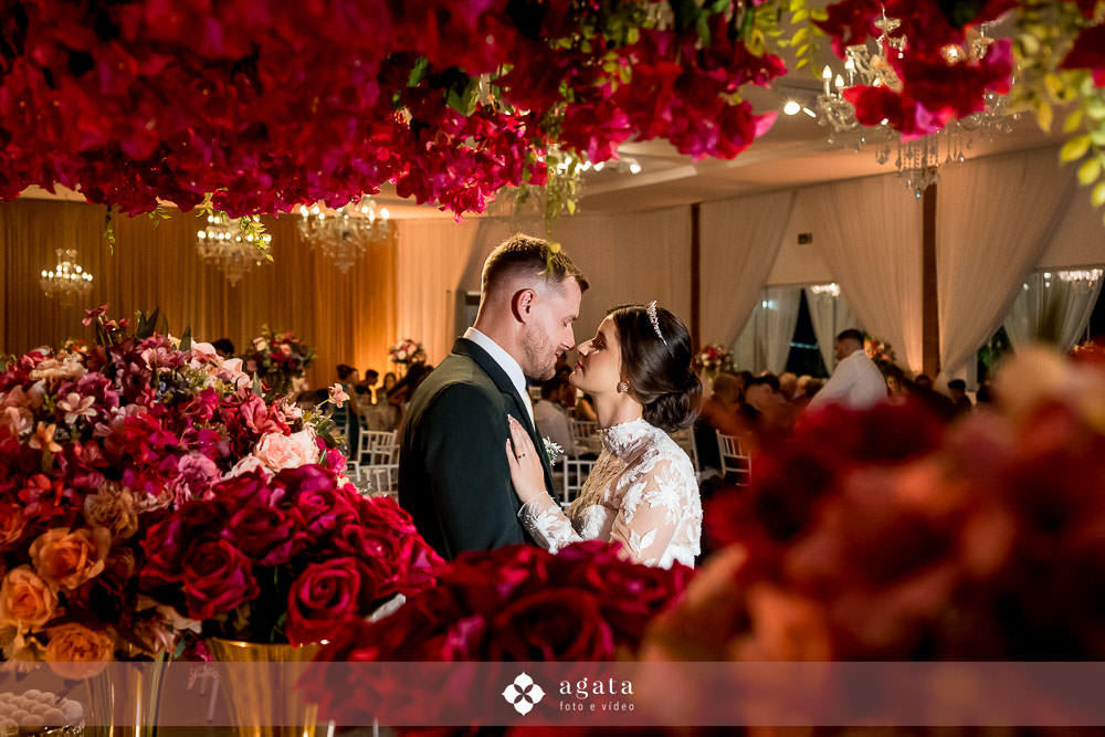 casamento catolico-wedding-fotografo de casamento-casamento na igreja-colonia Murici-chácara Illustratti-Diacono Márcio-casamento católico-igreja Católica-casal católico-bride-fotografo-melhor fotografo-fotografo curitiba-matrimonio