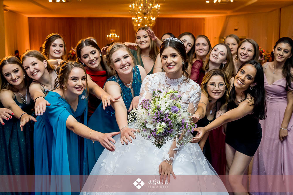 casamento catolico-wedding-fotografo de casamento-casamento na igreja-colonia Murici-chácara Illustratti-Diacono Márcio-casamento católico-igreja Católica-casal católico-bride-fotografo-melhor fotografo-fotografo curitiba-matrimonio