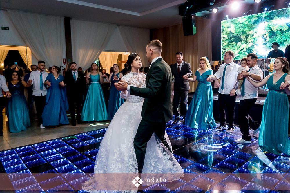 casamento catolico-wedding-fotografo de casamento-casamento na igreja-colonia Murici-chácara Illustratti-Diacono Márcio-casamento católico-igreja Católica-casal católico-bride-fotografo-melhor fotografo-fotografo curitiba-matrimonio