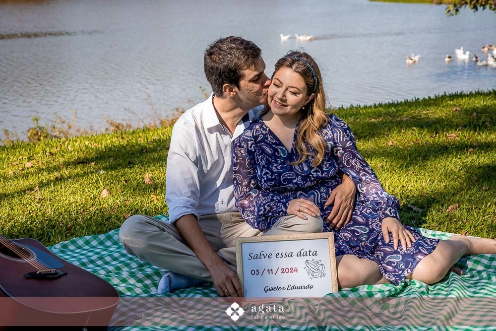 ensiao pre wedding-pre wedding curitiba-haras fortaleza-casamento ao ar livre-fotografo de casamento-ensaio ao ar livre-ensaio de casal curitiba-casal cristão-casamento cristão-casamento CCB-congregação cristã no Brasil-casamento ar livre-haras fortaleza