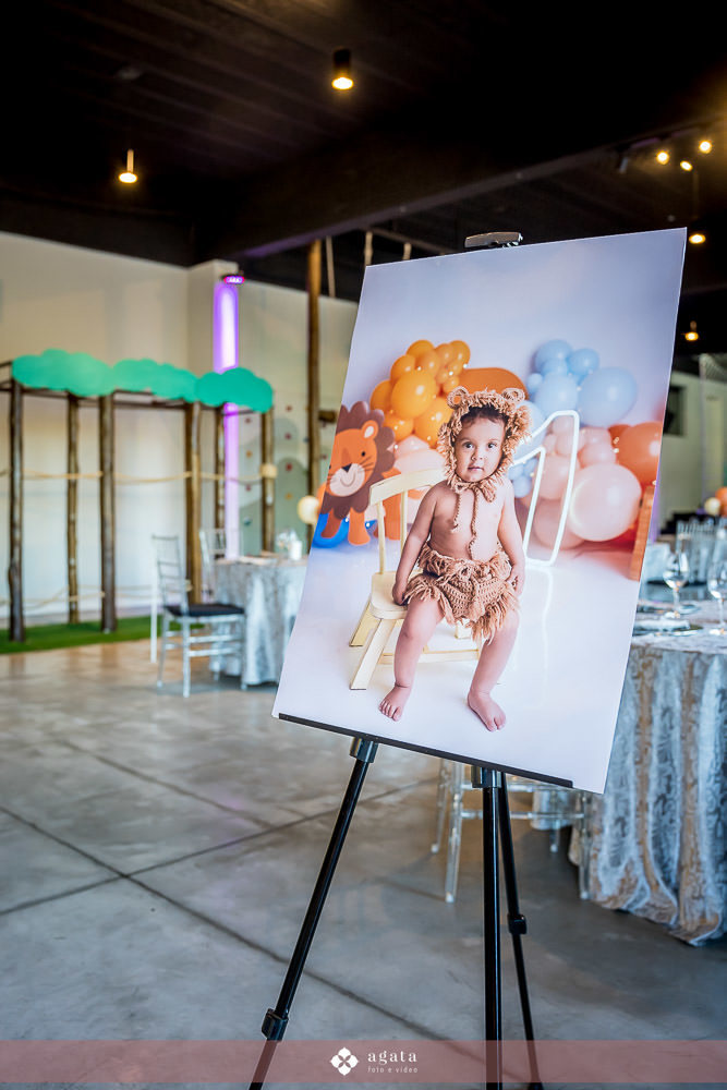 aniversario de 1 ano-tema leaozinho-aniversario leaozinho-fotografo aniversario infantil-aniversario infantil curitiba-decoracao leaozinho-place eventos-place eventos kids-aniversario de crianca-fotografo infantil-fotografia de aniversario-safari