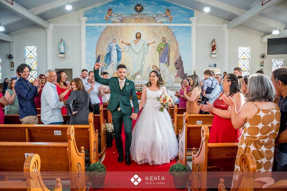 casamento catolico-casamento na igreja-fotografo de casamento-fotografo curitiba-fotografo-wedding-noiva-making of da noiva-casamento na igreja catolica-casamento sao jose dos pinhais-casal de noivos-sacramento-matrimonio-fotografo sjp-aliança