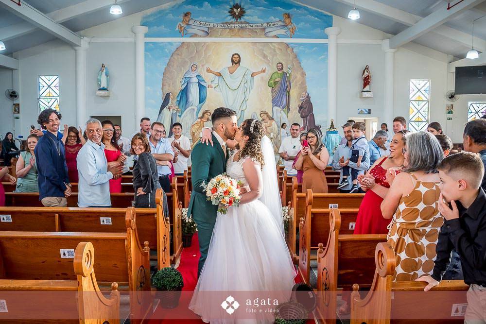 casamento catolico-casamento na igreja-fotografo de casamento-fotografo curitiba-fotografo-wedding-noiva-making of da noiva-casamento na igreja catolica-casamento sao jose dos pinhais-casal de noivos-sacramento-matrimonio-fotografo sjp-aliança