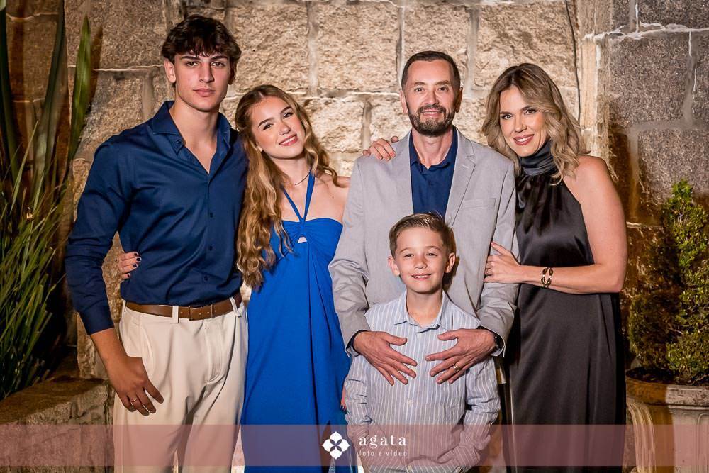 aniversario de 50 anos-50anos-castelo sao francisco-aniversario no castelo-fotografo curitiba-fotografo em curitiba-fotografo de aniversario-universo medieval-aniversario medieval-aniversario tenis-bolo fake-castelo em curitiba-aniversario 2025