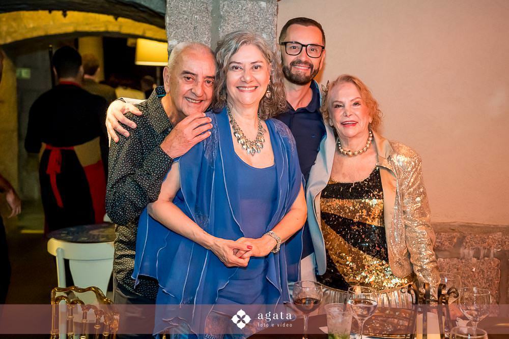 aniversario de 50 anos-50anos-castelo sao francisco-aniversario no castelo-fotografo curitiba-fotografo em curitiba-fotografo de aniversario-universo medieval-aniversario medieval-aniversario tenis-bolo fake-castelo em curitiba-aniversario 2025