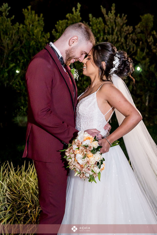 casamento curitiba-casamento ao ar livre a noite-fotografo de casamento-fotografo curitiba-fotografo-casamento a noite-noiva 2025-casamento 2025-noiva do ano-casamento winners-winners gastronomia-casamento a noite ao ar livre-celebração de casamento-noivo