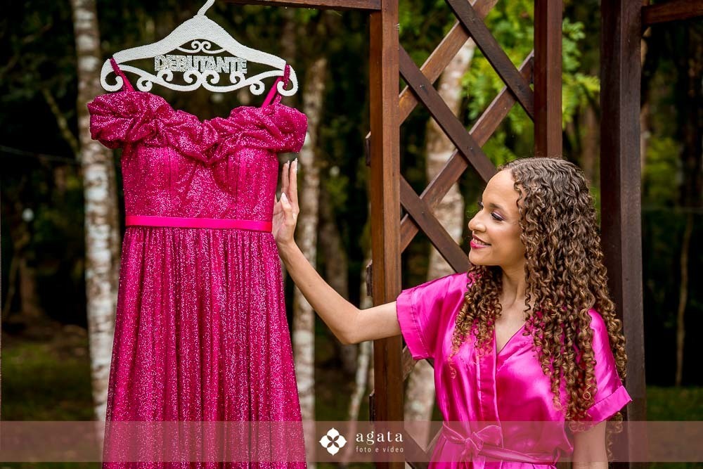 aniversario de 15 anos-debutante curitiba-festa debutante-fotografo curitiba-fotograafo de 15 anos-festa de 15 anos-valsa de 15 anos-debutante de rosa-florença festas-decoraçao de 15 anos-fotografo de familia-fotogorafo criativo-fotografo sjp