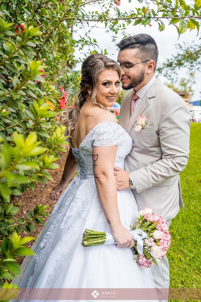 casamento 2025-fotografo de casamento-casamento luterano-wedding-casamento do ano-mehor fotografo-fotografo curitiba-bodas de casamento-casamento luterano-casal cristao-casamento cristao-fotografo criativo-valsa dos noivos-armagedom-noiva de fusca-fusca