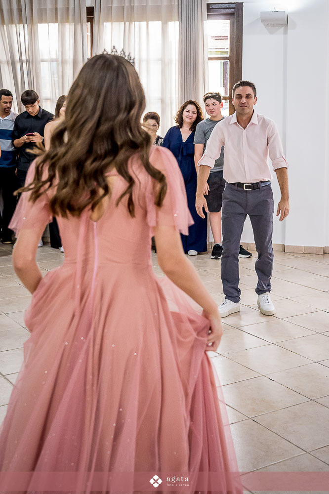 festa de 15 anos-debutante 2025-fotografo curitiba-fotografo de eventos-fotografo criativo-fotografo-debutante de rosa-festa moderna-decoracao de 15 anos-fotografo moderno-fotografo de familias-fotografo autentico-melhor fotografo-festa de aniversario-XV