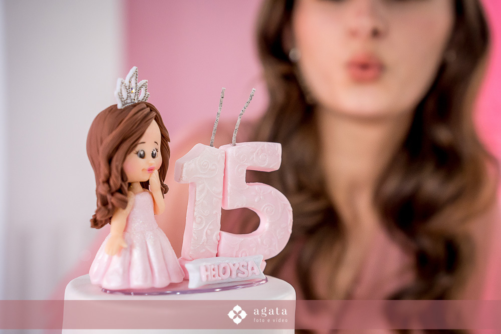 festa de 15 anos-debutante 2025-fotografo curitiba-fotografo de eventos-fotografo criativo-fotografo-debutante de rosa-festa moderna-decoracao de 15 anos-fotografo moderno-fotografo de familias-fotografo autentico-melhor fotografo-festa de aniversario-XV