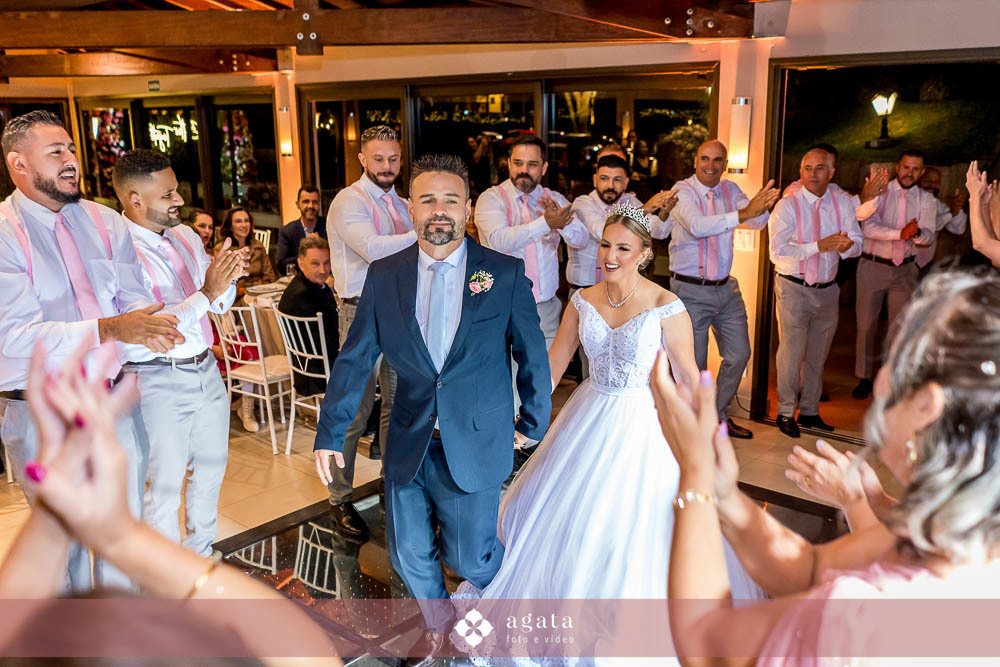 casamento curitiba-wedding-casamento ao ar livre-fotografo de casamento-fotografo curitiba-fotografo-casamento 2025-casal-celebracao de casamento-fotografo de familia-fotografo editorial-photo wedding-noiva-bride-noivos-casamento do ano-decoracao wed