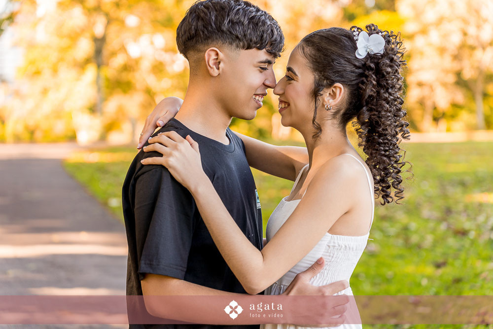 pre wedding-ensaio externo-fotografo de casamento-fotografo curitiba-casamento 2025-casamento do ano-wedding-casal do ano-casal jovem-ensaio no jardim botanico-ensaio de casal-ensiao pre casaemento-ensaio ao ar livre-jardim botanico-fotografo criativo-cwb