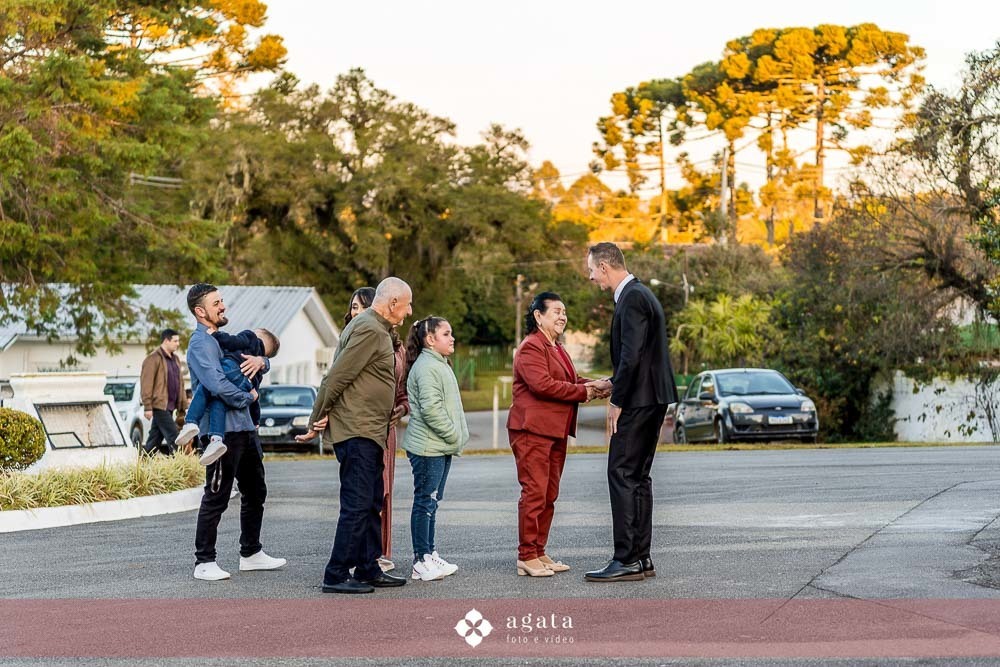 casamento catolico-fotografo de casamento curitiba-fotografo de familias-wedding-casamento cristao-noivos do ano-noiva-vestido de noiva-casamento na igreja-chuva de arroz-fotografo editorial-fotografo criativo-fotografo curitiba-casamento cwb