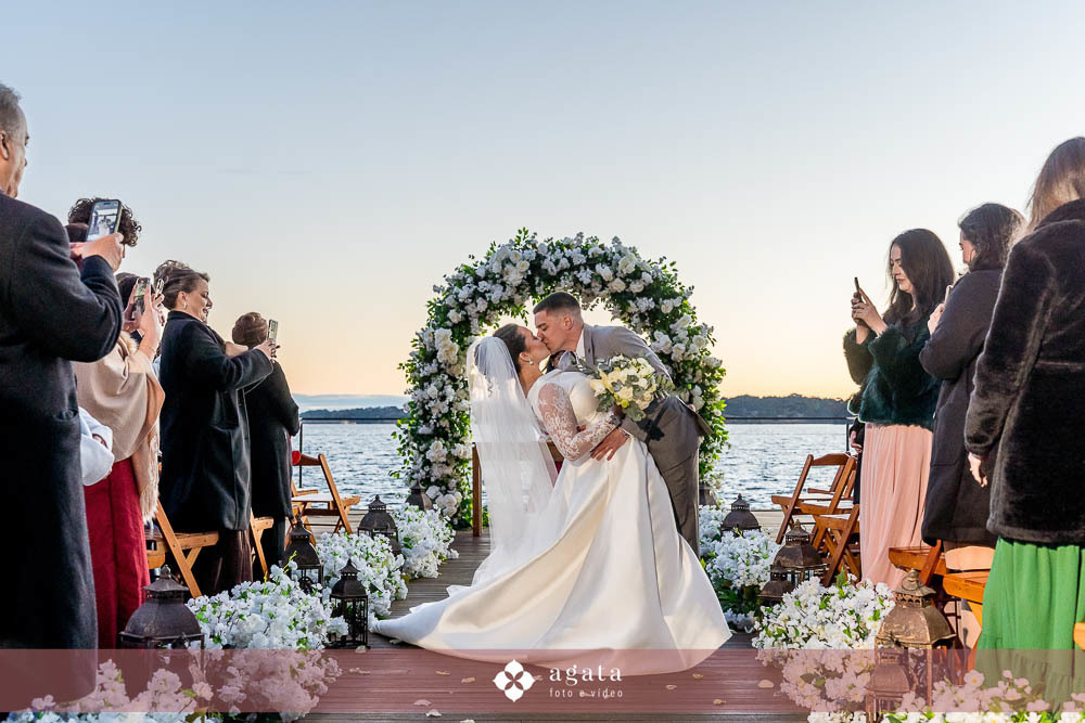 casamento ao ar livre-casamento 2025-fotografo curitiba-fotografo de casamento-wedding-casamento com por do sol-wedding curitiba-fotografia de casamento-vestido de noiva-noivado-casamento cristao-casamento no lago-casamento 2027-laggus-photo