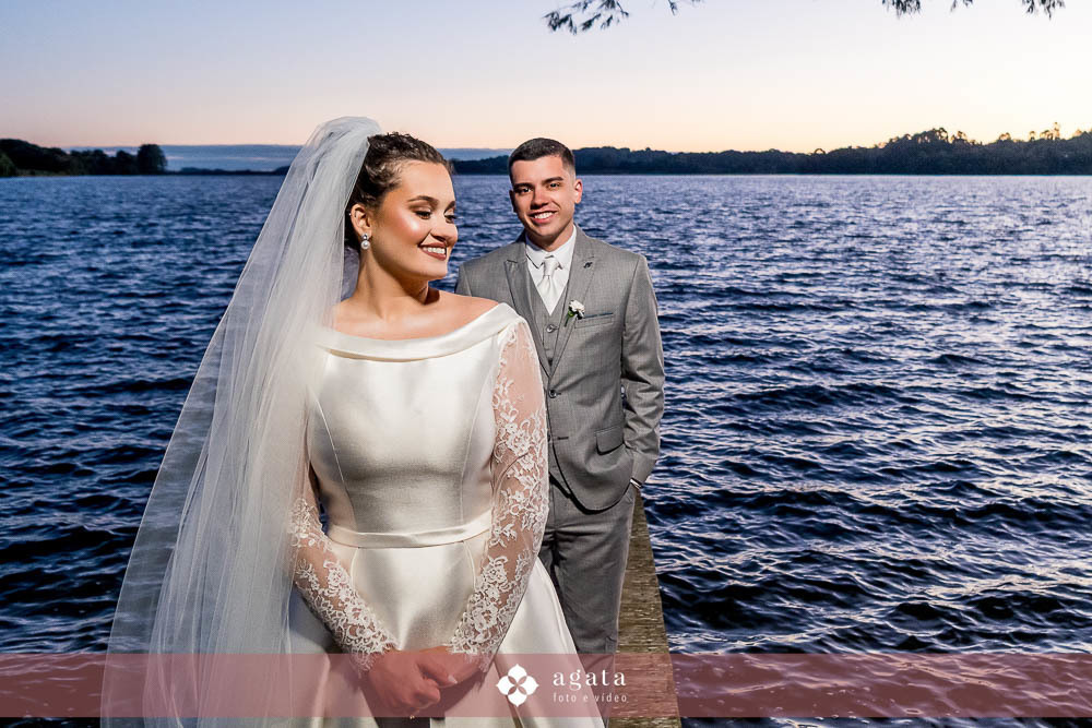 casamento ao ar livre-casamento 2025-fotografo curitiba-fotografo de casamento-wedding-casamento com por do sol-wedding curitiba-fotografia de casamento-vestido de noiva-noivado-casamento cristao-casamento no lago-casamento 2027-laggus-photo