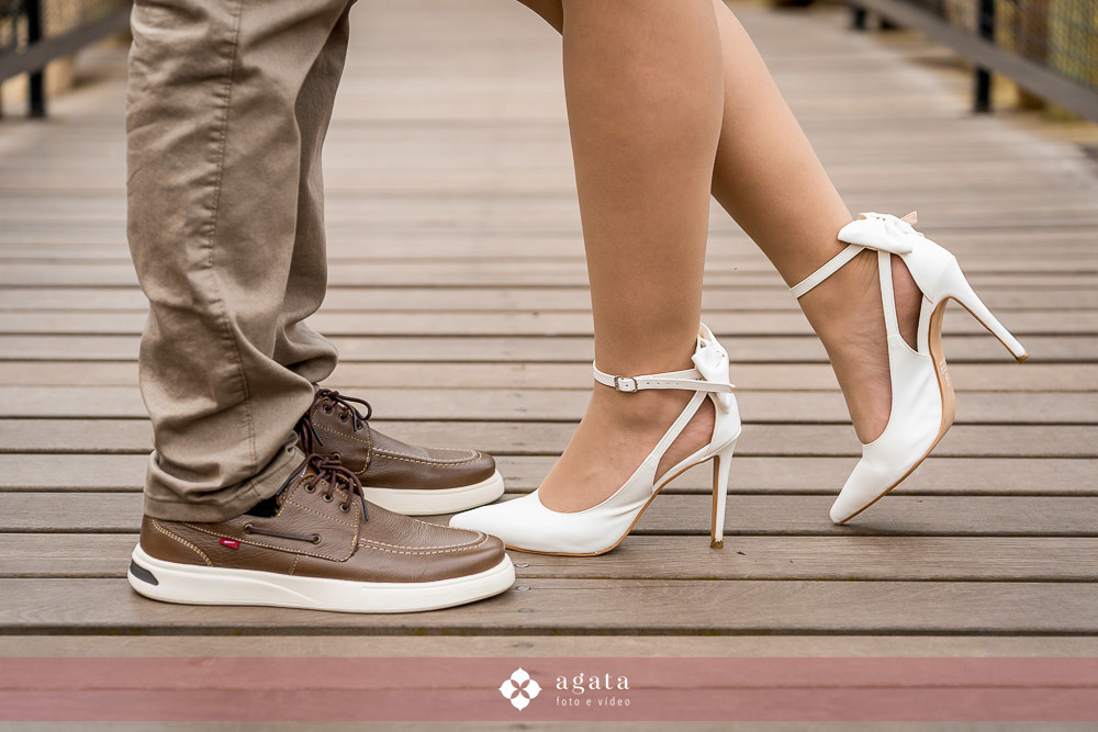 ensaio de casal-ensaio externo-ensaio fotografico de casal-fotografo curitiba-fotografo de casamento-save the date-ensaio romantico-ensaio pre wedding-ensaio pre casamento-ensaio moderno-ensaio de casal moderno-ensaio de fotos no parque-jardim botanico