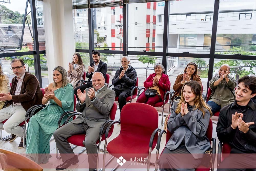 casamento civil-casamento no cartorio-fotografo de casamento-fotografo curitiba-casamento civil-união civil cartório-fotografo casamento no civil-casamento no civil curutiba-cartório barrereirinha-cartório curitiba-noivos-noiva-noivado-fotos casamento-wed