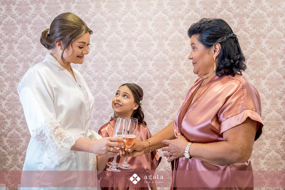 casamento curitiba-casamento catolico-casamento na igreja-fotografo de casamento-fotografo curitiba-casamento 2026 - casamento do ano-wedding-fotografo de familias-making of da noiva-making of do noivo-casamento catolico-noiva-vestido de noiva-noivado-wed