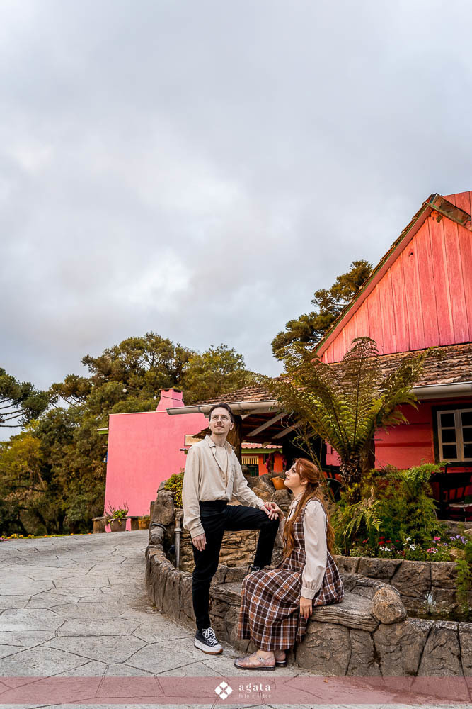 ensaio pre wedding-ensaio pre casamento-ensaio de casal-fotografo de casamento-fotografo-fotografo curitiba-ensaio de epoca-casal classico-amor classico-ensaio classico-casal-fotografo de casamento curitiba-casamento 2026-casamento-pre wedding no campo