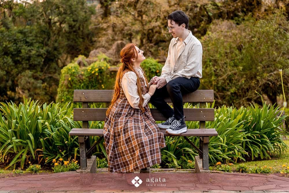 ensaio pre wedding-ensaio pre casamento-ensaio de casal-fotografo de casamento-fotografo-fotografo curitiba-ensaio de epoca-casal classico-amor classico-ensaio classico-casal-fotografo de casamento curitiba-casamento 2026-casamento-pre wedding no campo