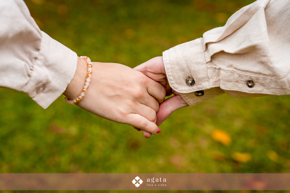 ensaio pre wedding-ensaio pre casamento-ensaio de casal-fotografo de casamento-fotografo-fotografo curitiba-ensaio de epoca-casal classico-amor classico-ensaio classico-casal-fotografo de casamento curitiba-casamento 2026-casamento-pre wedding no campo