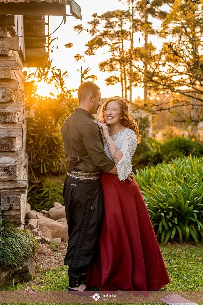 ensaio pre wedding-ensaio pre casamento-fotografo curitiba-fotografo de casamento-fotografo-ensaio externo-ensaio casal ao ar livre-ensaio de fotos com cachorro-ensaio fotografico-ensaio fotos casal- wedding-noiva-vestido de noiva-casamento 2026-wedding