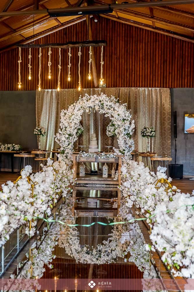 casamento ccb-casamento cristao-casamento curitiba-fotografo de casamento-fotografo curitiba-casamento na chuva-chuva de beçãos-fotografo de familias-wedding-noiva-vestido de noiva-decoração de casamento-cerimonialista-casamento do ano-casamento 2026-wed