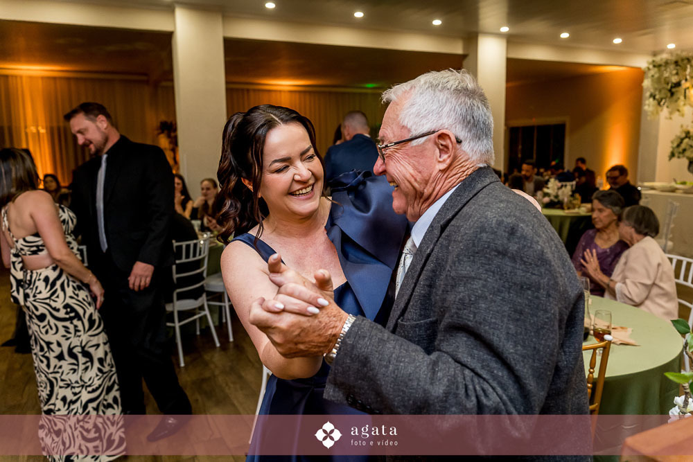 bodas de prata-fotografo de casamento-fotografo curitiba-casamento-elvis presley-rock-casamento 2026-casamento 2027-casamento curitiba-decoração de casamento-bodas de casamento-25 anos de casado