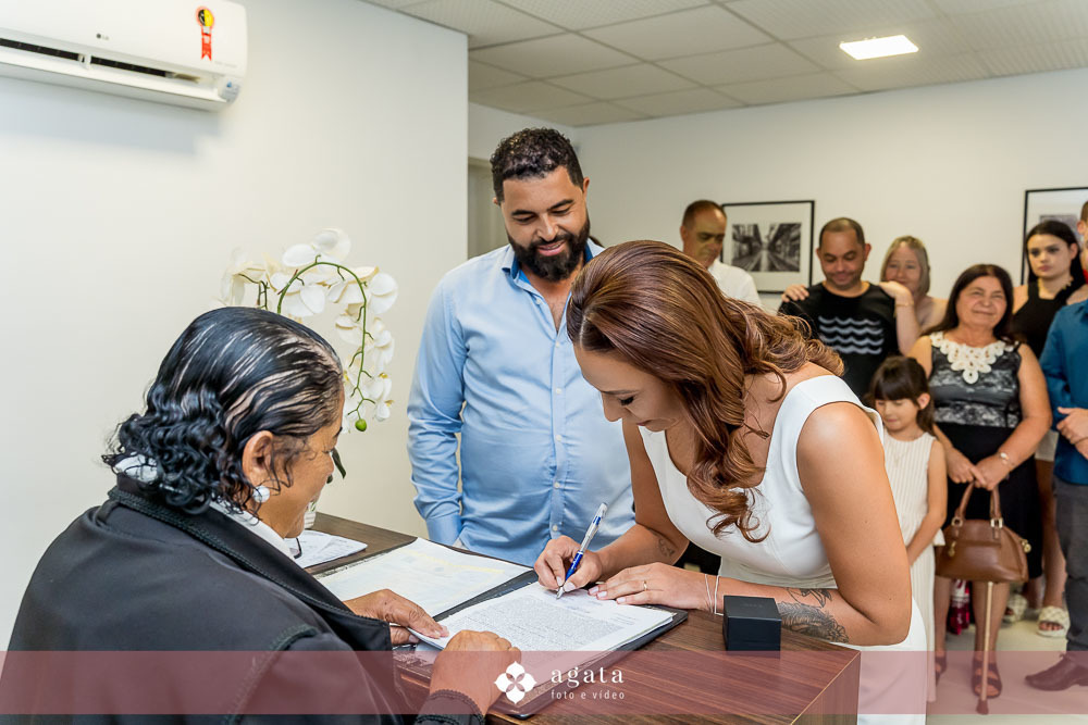 casamento Civil-casamento no cartorio-casamento no cartorio Curitiba-casamento-fotografo de casamento-fotografo curitiba-casamento no cartório-cartorio civil-cerimonia com efeito civil-casamento-wedding day-noivado-vestido de noiva-fotografo de casamento