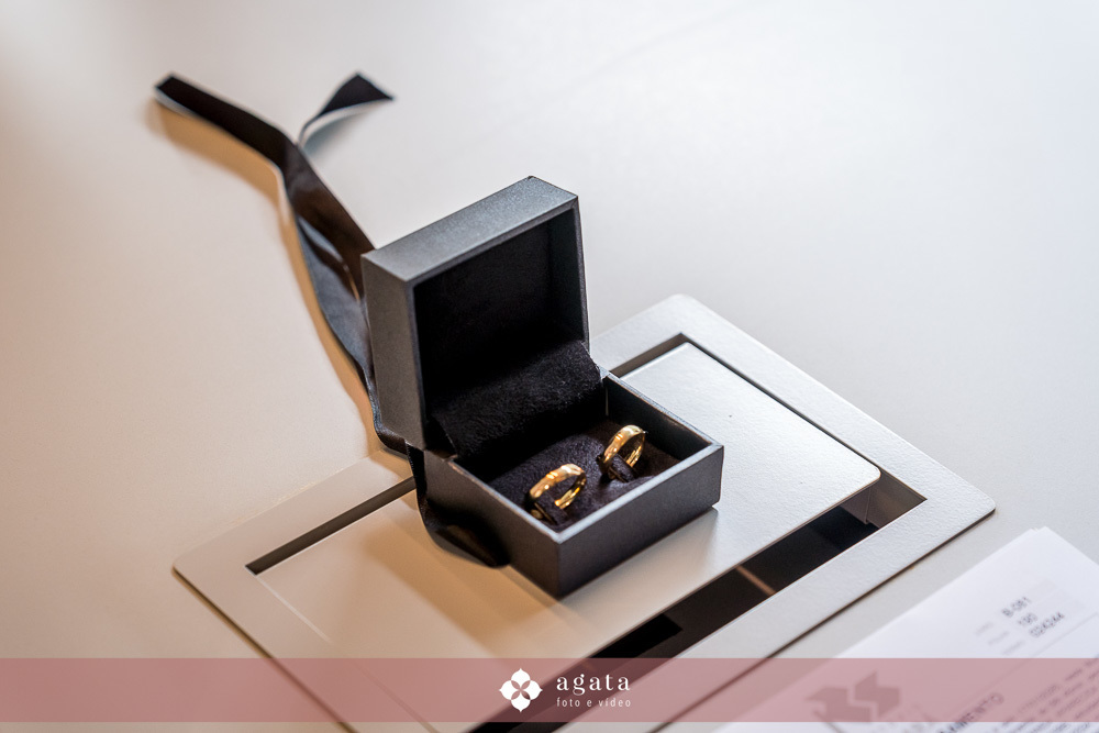 casamento civil-casamento no cartório-casamento curitiba-fotografo de casamento curitiba-uniao civil-aliança de casamento-união civil cartório-casamento curitiba-fotografo de casamento civil-celebração de casamento-noiva-wedding