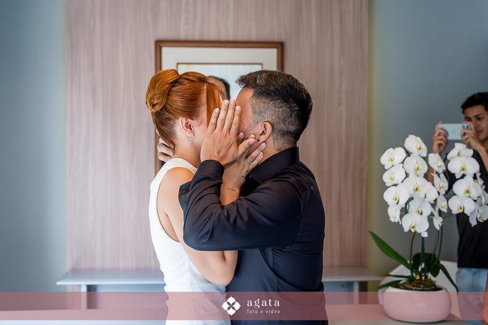 casamento civil-casamento no cartório-casamento curitiba-fotografo de casamento curitiba-uniao civil-aliança de casamento-união civil cartório-casamento curitiba-fotografo de casamento civil-celebração de casamento-noiva-wedding