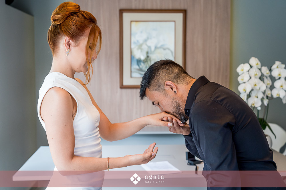 casamento civil-casamento no cartório-casamento curitiba-fotografo de casamento curitiba-uniao civil-aliança de casamento-união civil cartório-casamento curitiba-fotografo de casamento civil-celebração de casamento-noiva-wedding