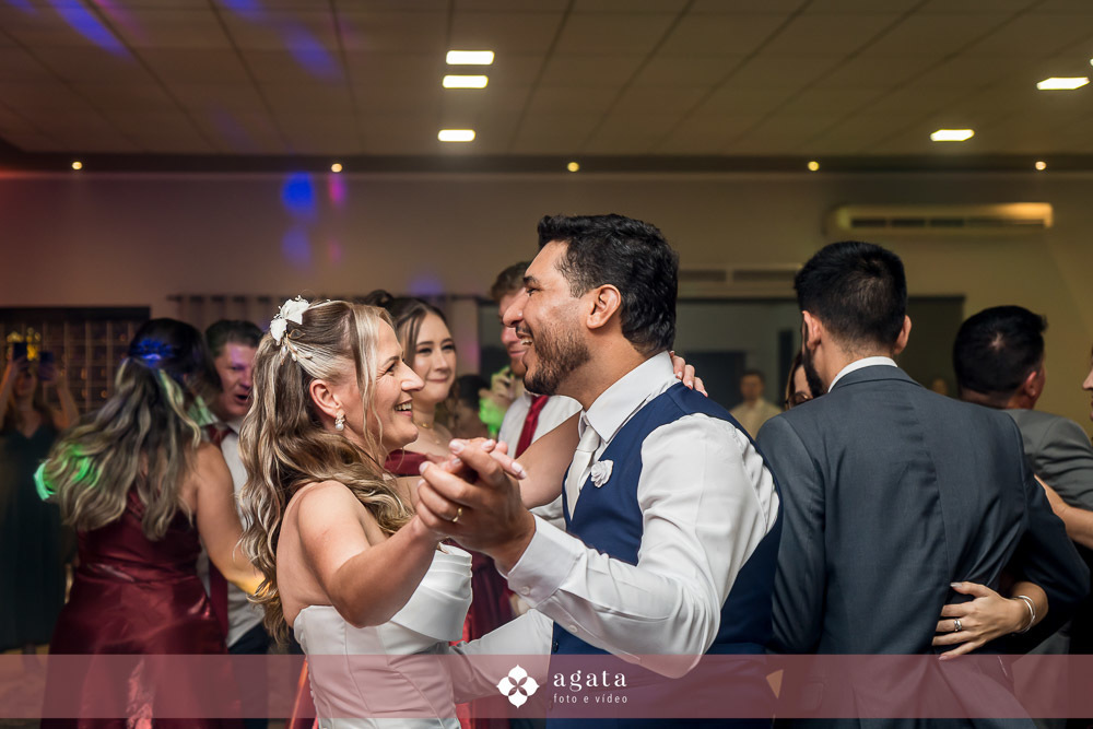 casamento curitiba-casamento catolico-fotografo de casamento curitiba-fotografo-casamento cristao-fotografo de casamento-wedding 2027-noiva-vestido de noiva-casamento catolico-wed-decoração de casamento-making of da noiva-making of