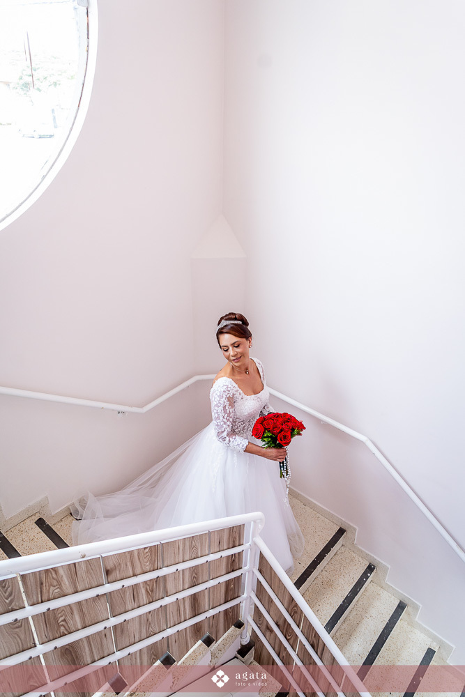 casamento curitiba-fotografo de casamento-fotografo curitiba-casamento na igreja-casamento 2027-vestido de noiva-casamento catolico-casamento com festa-fotografo de casamento curitiba-fotografo-wedding-matrimonio-casamento na igreja-festa