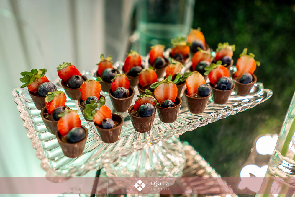 casamento curitiba-fotografo de casamento-fotografo curitiba-casamento na igreja-casamento 2027-vestido de noiva-casamento catolico-casamento com festa-fotografo de casamento curitiba-fotografo-wedding-matrimonio-casamento na igreja-festa