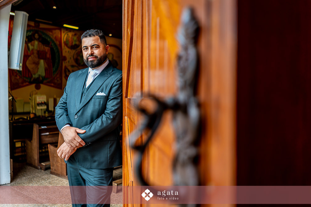 casamento curitiba-fotografo de casamento-fotografo curitiba-casamento na igreja-casamento 2027-vestido de noiva-casamento catolico-casamento com festa-fotografo de casamento curitiba-fotografo-wedding-matrimonio-casamento na igreja-festa