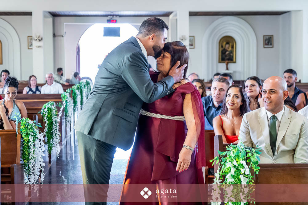 casamento curitiba-fotografo de casamento-fotografo curitiba-casamento na igreja-casamento 2027-vestido de noiva-casamento catolico-casamento com festa-fotografo de casamento curitiba-fotografo-wedding-matrimonio-casamento na igreja-festa