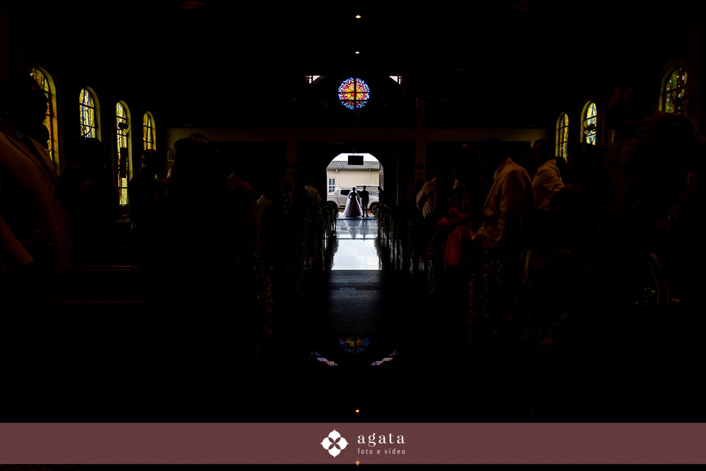 casamento curitiba-fotografo de casamento-fotografo curitiba-casamento na igreja-casamento 2027-vestido de noiva-casamento catolico-casamento com festa-fotografo de casamento curitiba-fotografo-wedding-matrimonio-casamento na igreja-festa