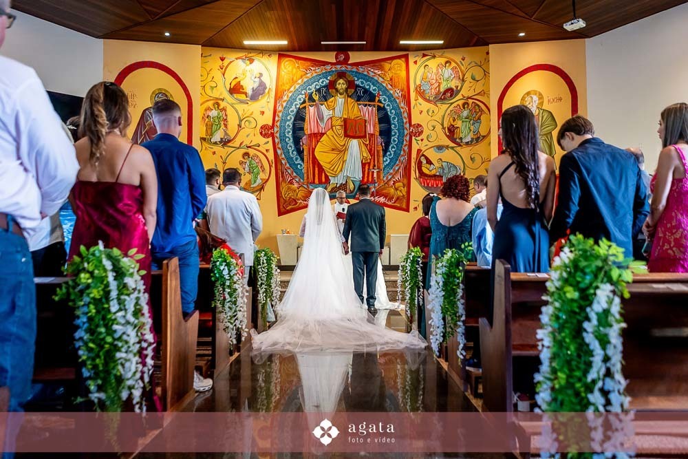casamento curitiba-fotografo de casamento-fotografo curitiba-casamento na igreja-casamento 2027-vestido de noiva-casamento catolico-casamento com festa-fotografo de casamento curitiba-fotografo-wedding-matrimonio-casamento na igreja-festa