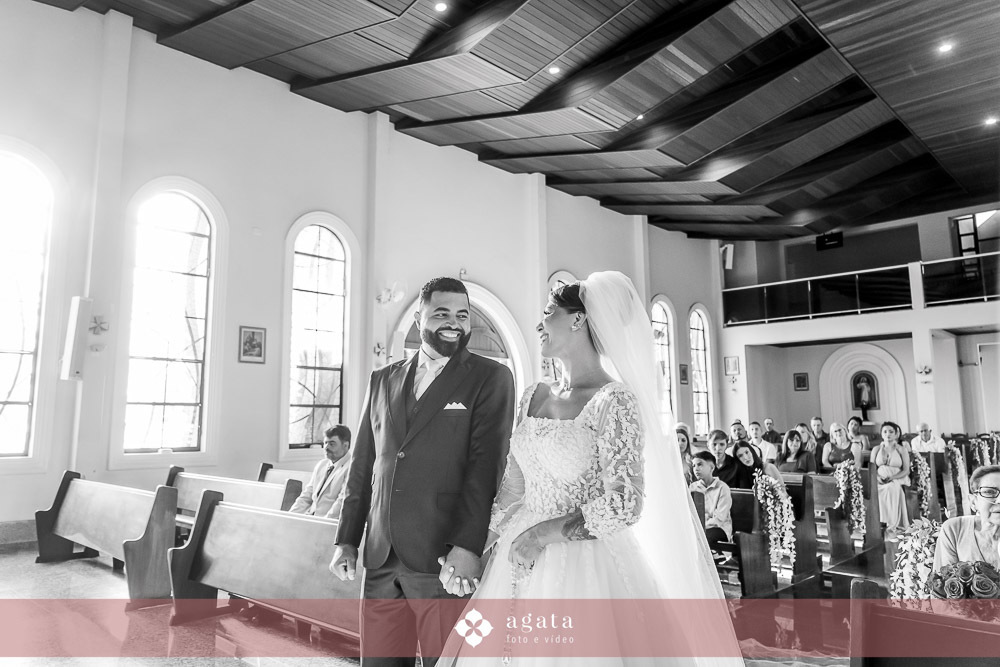 casamento curitiba-fotografo de casamento-fotografo curitiba-casamento na igreja-casamento 2027-vestido de noiva-casamento catolico-casamento com festa-fotografo de casamento curitiba-fotografo-wedding-matrimonio-casamento na igreja-festa