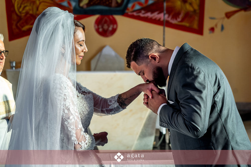 casamento curitiba-fotografo de casamento-fotografo curitiba-casamento na igreja-casamento 2027-vestido de noiva-casamento catolico-casamento com festa-fotografo de casamento curitiba-fotografo-wedding-matrimonio-casamento na igreja-festa